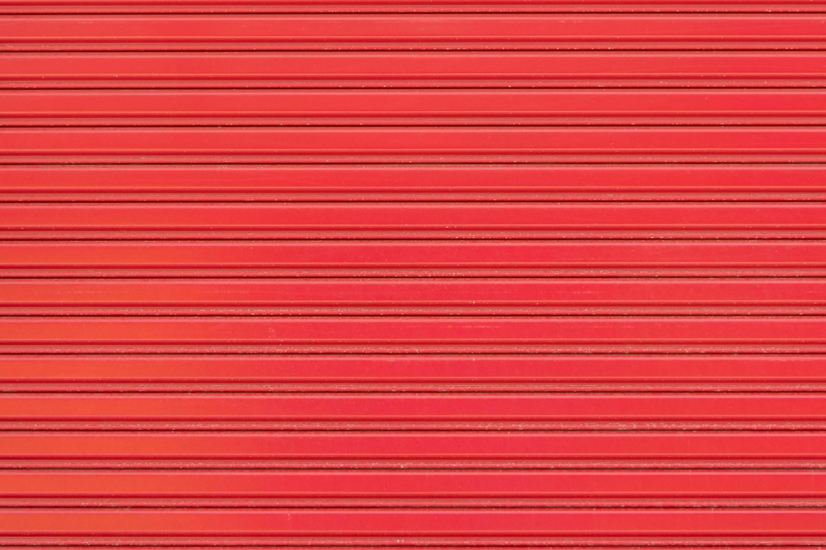 Interlocking lath profile of a shutter curtain